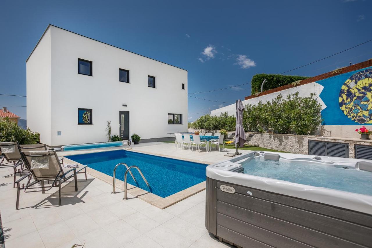 Holiday home Alma Krk