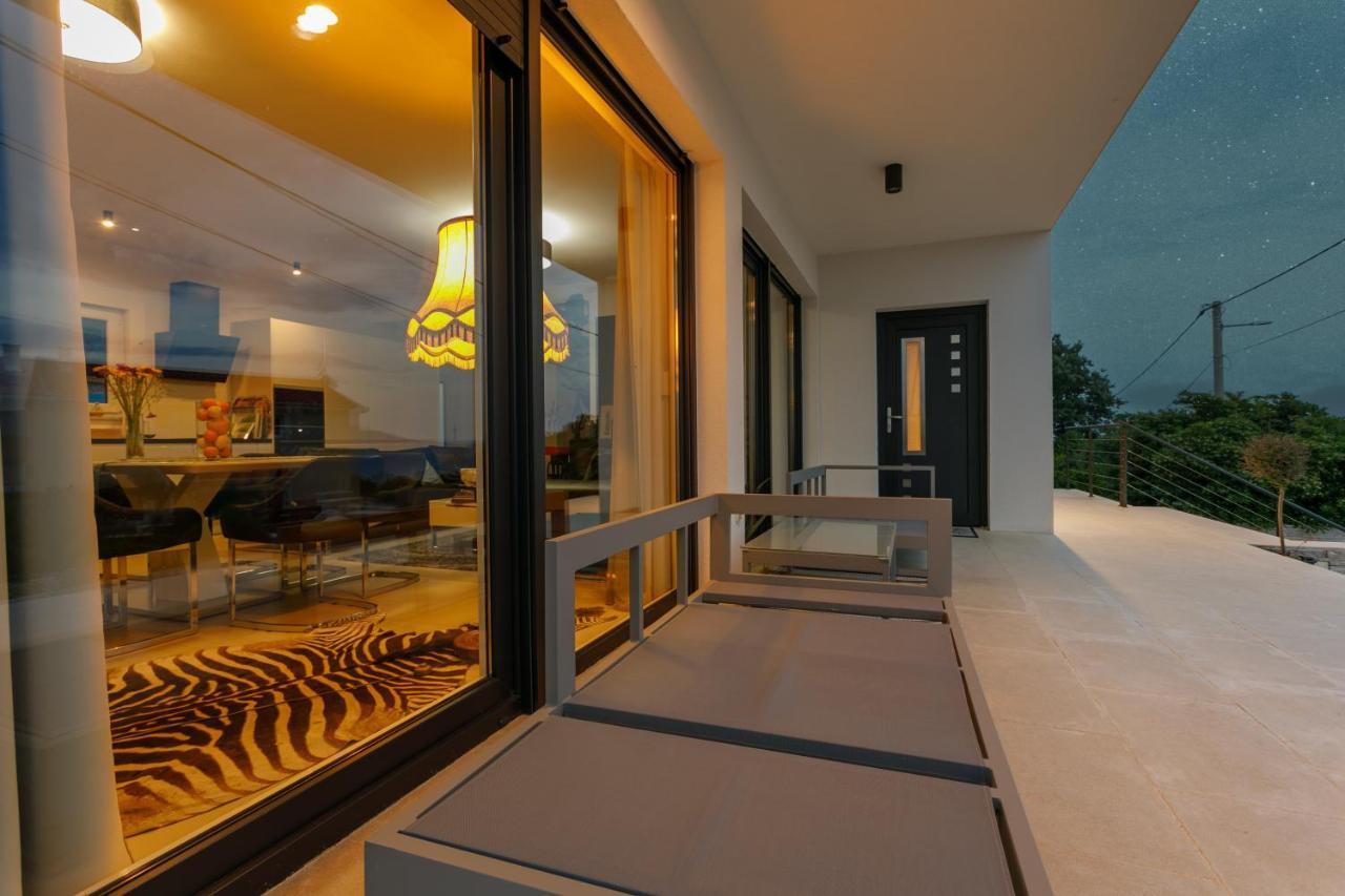 Alma Krk Holiday home Linardici