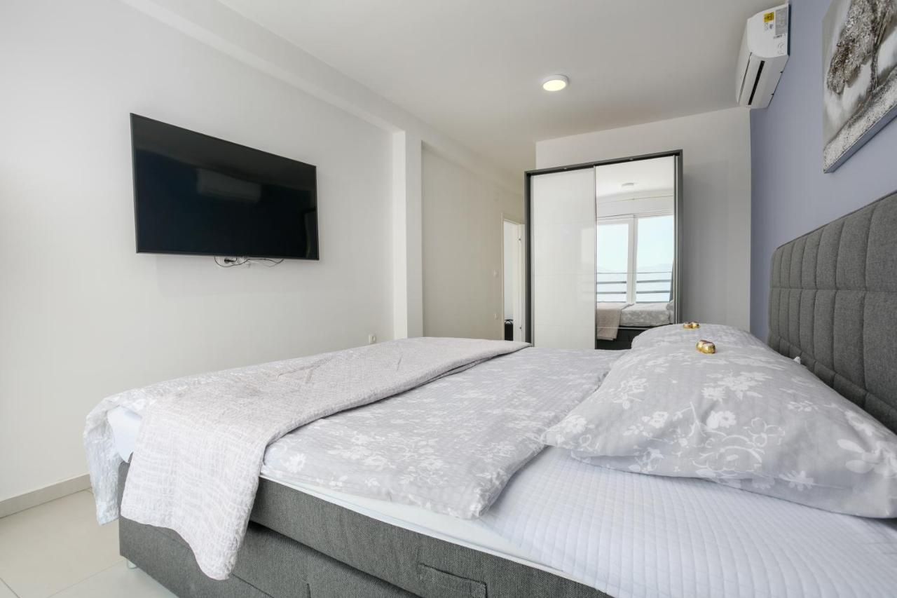 Holiday home Alma Krk Linardici